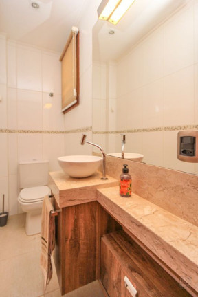 Imagem Imóvel com 3 Quartos à Venda, 200 m² em Auxiliadora - Porto Alegre Imagem Imóvel com 3 Quartos à Venda, 200 m² em Auxiliadora - Porto Alegre