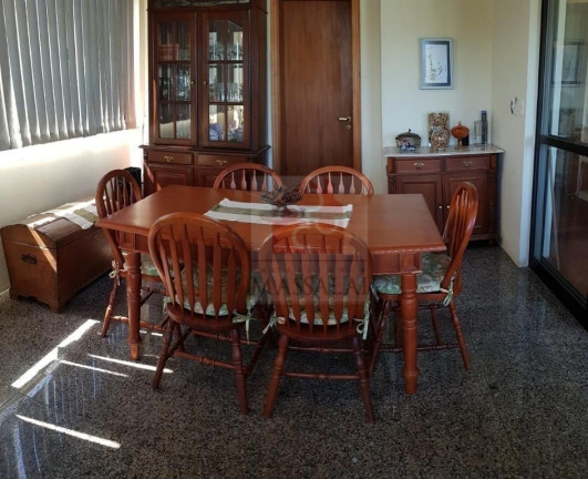 Imagem Apartamento com 3 Quartos à Venda, 117 m² em Jardim Botânico - Porto Alegre Imagem Apartamento com 3 Quartos à Venda, 117 m² em Jardim Botânico - Porto Alegre