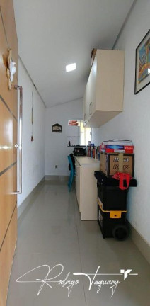 Imagem Casa de Condomínio com 3 Quartos à Venda, 210 m² em Sítio De Recreio Ipê - Goiânia