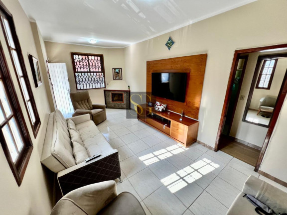 Imagem Casa com 4 Quartos à Venda, 400 m² em São Pedro - Teresópolis Imagem Casa com 4 Quartos à Venda, 400 m² em São Pedro - Teresópolis