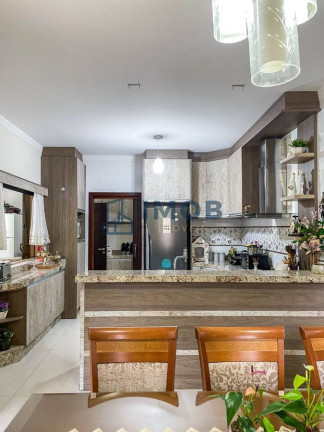 Imagem Casa com 3 Quartos à Venda, 256 m² em Três Rios Do Sul - Jaraguá Do Sul