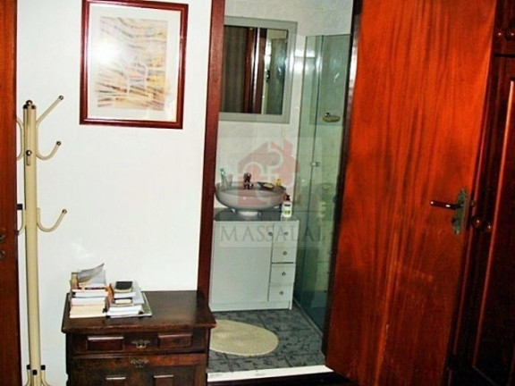 Imagem Casa com 4 Quartos à Venda, 224 m² em Santa Maria Goretti - Porto Alegre Imagem Casa com 4 Quartos à Venda, 224 m² em Santa Maria Goretti - Porto Alegre