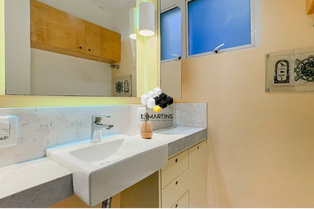Imagem Apartamento com 4 Quartos à Venda, 190 m² em Rio Branco - Porto Alegre Imagem Apartamento com 4 Quartos à Venda, 190 m² em Rio Branco - Porto Alegre