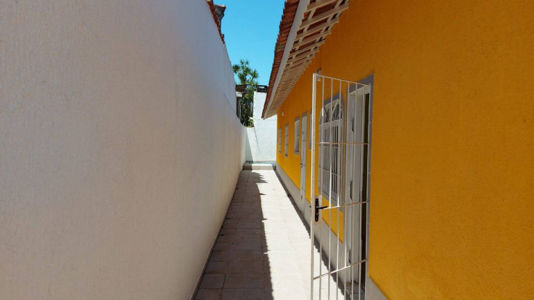 Imagem Casa com 3 Quartos à Venda, 135 m² em Agenor De Campos - Mongaguá Imagem Casa com 3 Quartos à Venda, 135 m² em Agenor De Campos - Mongaguá