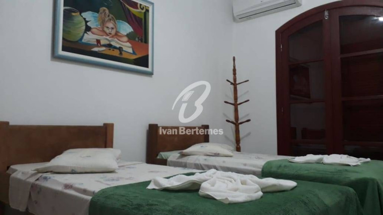 Imagem Sobrado com 2 Quartos para Temporada, em Canto Grande - Bombinhas Imagem Sobrado com 2 Quartos para Temporada, em Canto Grande - Bombinhas