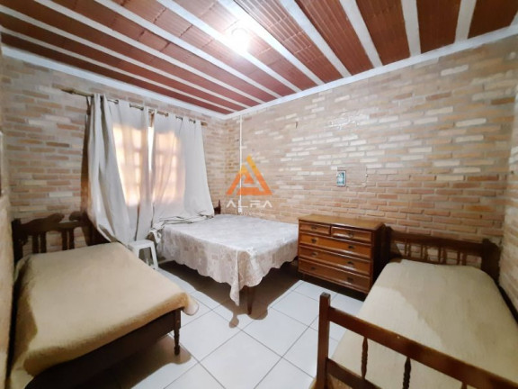 Imagem Chácara com 3 Quartos à Venda, 2.680 m²