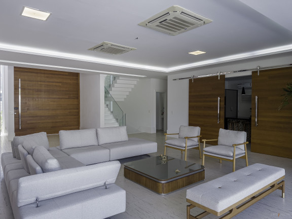 Imagem Casa de Condomínio com 6 Quartos à Venda, 900 m² em Barra Da Tijuca - Rio De Janeiro Imagem Casa de Condomínio com 6 Quartos à Venda, 900 m² em Barra Da Tijuca - Rio De Janeiro
