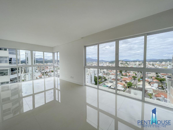 Imagem Apartamento com 3 Quartos à Venda, 123 m² em Centro - Balneário Camboriú Imagem Apartamento com 3 Quartos à Venda, 123 m² em Centro - Balneário Camboriú
