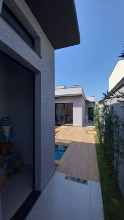 Imagem Casa com 3 Quartos à Venda, 300 m² em Piracangaguá - Taubaté Imagem Casa com 3 Quartos à Venda, 300 m² em Piracangaguá - Taubaté