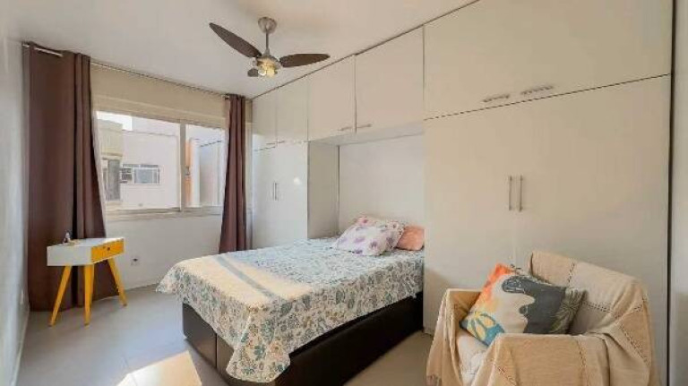 Imagem Apartamento com 2 Quartos à Venda, 73 m² em Porto Alegre Imagem Apartamento com 2 Quartos à Venda, 73 m² em Porto Alegre