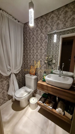 Imagem Apartamento com 3 Quartos à Venda, 123 m² em Centro - Balneário Camboriú Imagem Apartamento com 3 Quartos à Venda, 123 m² em Centro - Balneário Camboriú