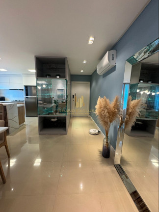 Imagem Apartamento com 3 Quartos à Venda, 130 m² em Centro - Balneário Camboriú Imagem Apartamento com 3 Quartos à Venda, 130 m² em Centro - Balneário Camboriú