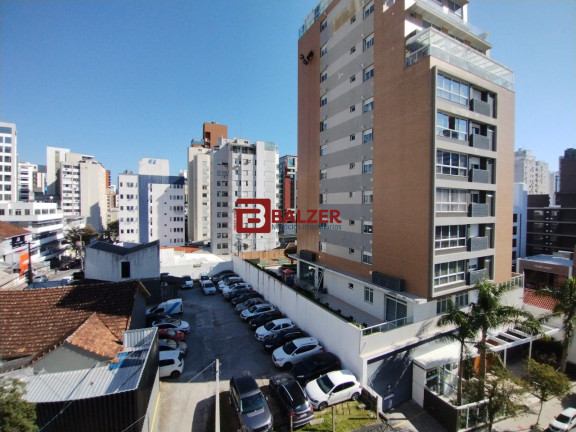 Imagem Apartamento com 2 Quartos à Venda, 130 m² em Centro - Florianópolis