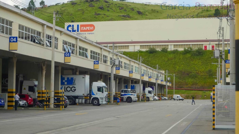 Imóvel Comercial para Alugar, 884 m² em Itaqui - Itapevi