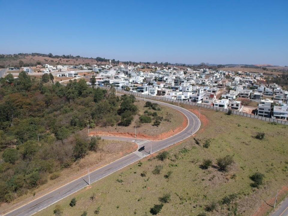 Imagem Terreno à Venda, 400 m² em Vespasiano Imagem Terreno à Venda, 400 m² em Vespasiano