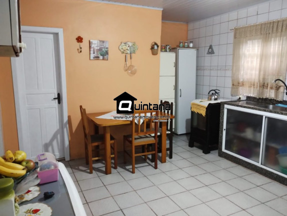 Imagem Sobrado com 3 Quartos à Venda, 300 m² em Três Vendas - Pelotas