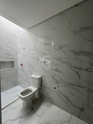 Imagem Casa com 3 Quartos à Venda, em Saguaçu - Joinville Imagem Casa com 3 Quartos à Venda, em Saguaçu - Joinville