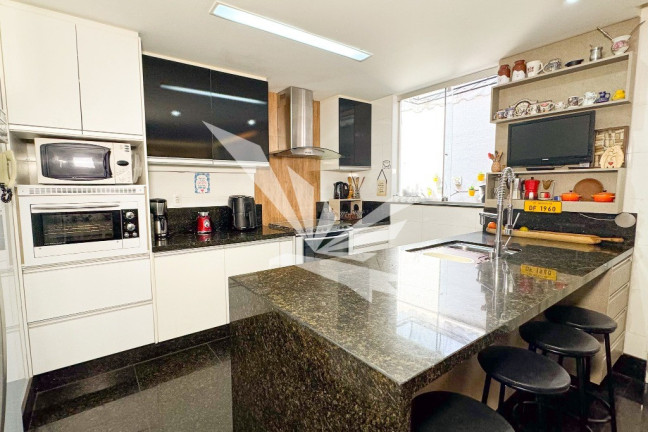 Imagem Casa com 4 Quartos à Venda, 269 m² em Guará Ii - Brasília Imagem Casa com 4 Quartos à Venda, 269 m² em Guará Ii - Brasília
