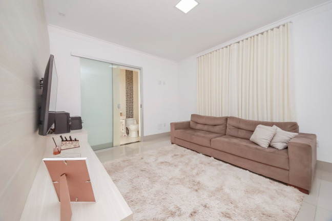 Imagem Casa de Condomínio com 5 Quartos à Venda, 403 m² em Jardins Lisboa - Goiânia