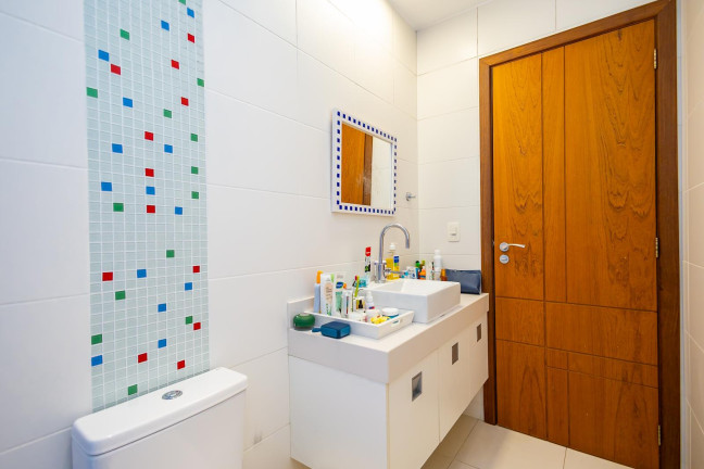Imagem Casa com 3 Quartos à Venda, 231 m² em Campo Comprido - Curitiba Imagem Casa com 3 Quartos à Venda, 231 m² em Campo Comprido - Curitiba