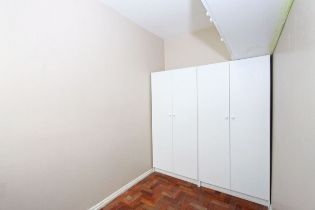 Imagem Imóvel com 2 Quartos à Venda, 68 m² em Passo Da Areia - Porto Alegre Imagem Imóvel com 2 Quartos à Venda, 68 m² em Passo Da Areia - Porto Alegre