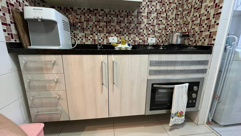 Imagem Apartamento com 2 Quartos à Venda, 48 m² em Vila Itapoan - Guarulhos