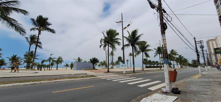 Imagem Kitnet com 1 Quarto à Venda, 33 m² em Guilhermina - Praia Grande Imagem Kitnet com 1 Quarto à Venda, 33 m² em Guilhermina - Praia Grande