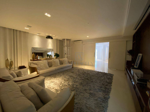 Imagem Casa com 5 Quartos à Venda ou Locação, 1.760 m² em Residencial Tamboré - Barueri