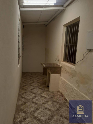 Imagem Casa com 2 Quartos para Alugar, 45 m² em Capão Redondo - São Paulo
