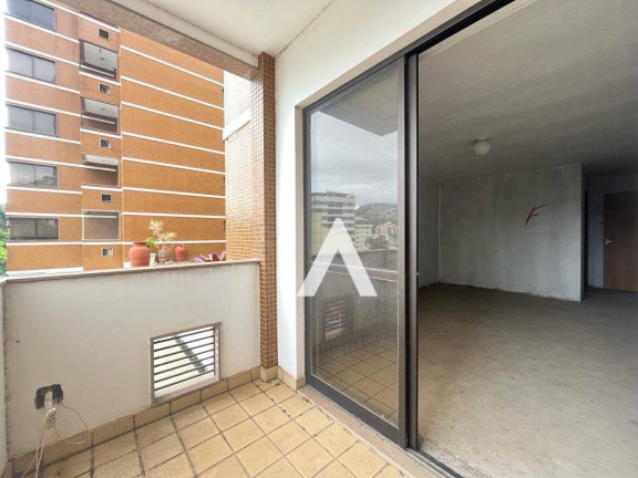 Imagem Apartamento com 5 Quartos à Venda, 256 m² em Agriões - Teresópolis