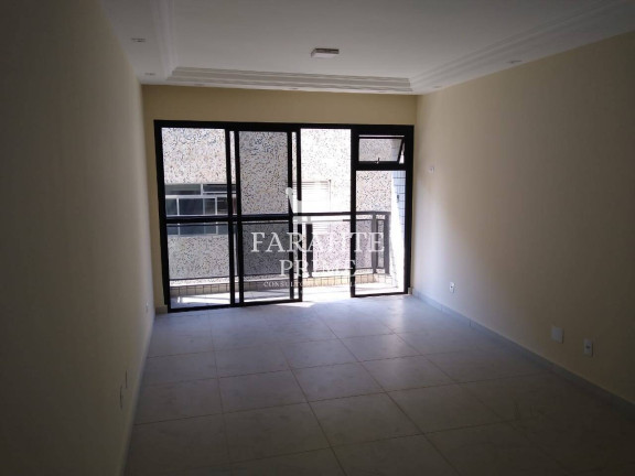 Apartamento com 3 Quartos à Venda, 130 m² em Marapé - Santos