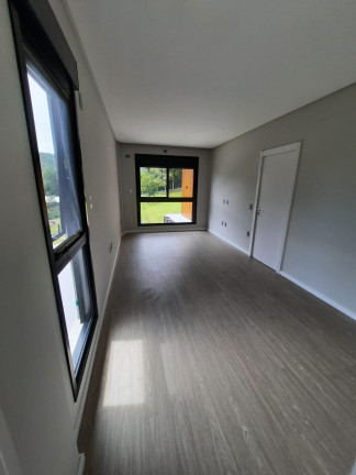 Imagem Casa com 3 Quartos à Venda, 258 m² em Taquaras - Balneário Camboriú