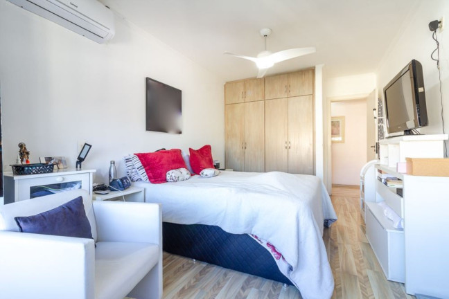 Imagem Imóvel com 4 Quartos à Venda, 250 m² em Vila Suzana - São Paulo