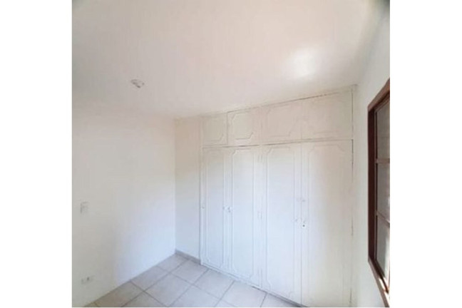 Imagem Casa com 5 Quartos à Venda, 131 m² em Vila Gertrudes - São Paulo