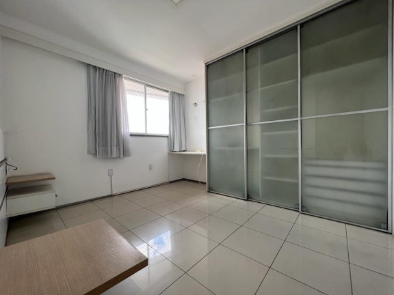Apartamento com 4 Quartos à Venda,  em Jóquei - Teresina