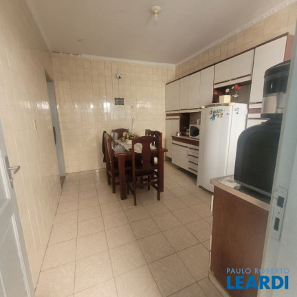 Imagem Casa com 4 Quartos à Venda, 180 m² em Vila Floresta - Santo André Imagem Casa com 4 Quartos à Venda, 180 m² em Vila Floresta - Santo André