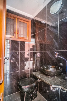 Imagem Cobertura com 3 Quartos à Venda, 255 m² em Jardim Itu - Porto Alegre