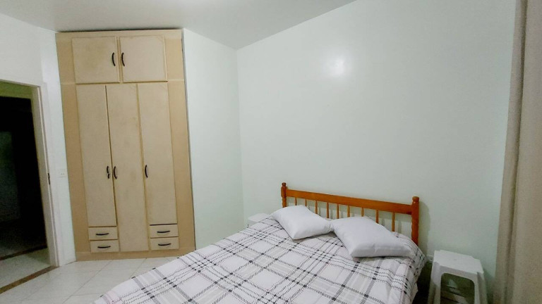 Imagem Casa com 4 Quartos para Temporada, 140 m² em Bombas - Bombinhas Imagem Casa com 4 Quartos para Temporada, 140 m² em Bombas - Bombinhas