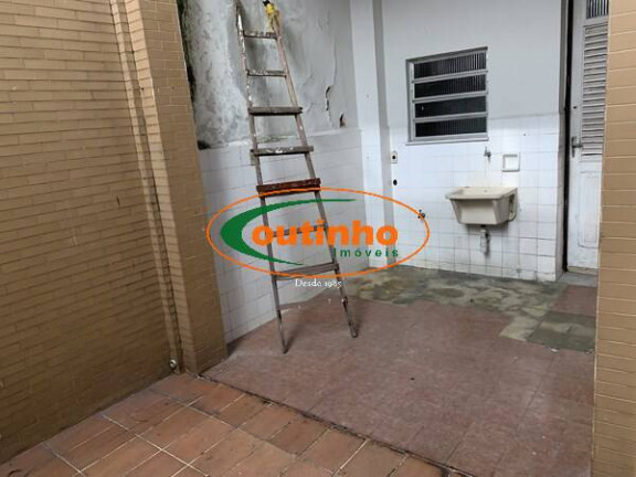 Imagem Casa com 4 Quartos à Venda, 300 m² em Tijuca - Rio De Janeiro Imagem Casa com 4 Quartos à Venda, 300 m² em Tijuca - Rio De Janeiro