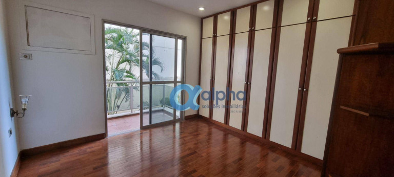 Imagem Apartamento com 3 Quartos à Venda, 138 m² em Tijuca - Rio De Janeiro Imagem Apartamento com 3 Quartos à Venda, 138 m² em Tijuca - Rio De Janeiro