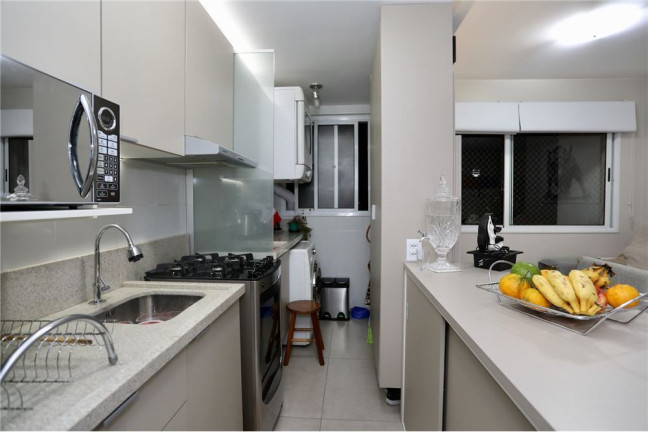Imagem Imóvel com 3 Quartos à Venda,  em Vila Ipiranga - Porto Alegre