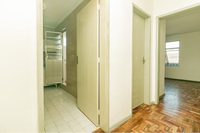 Imagem Imóvel com 1 Quarto à Venda, 34 m² em Santa Maria Goretti - Porto Alegre