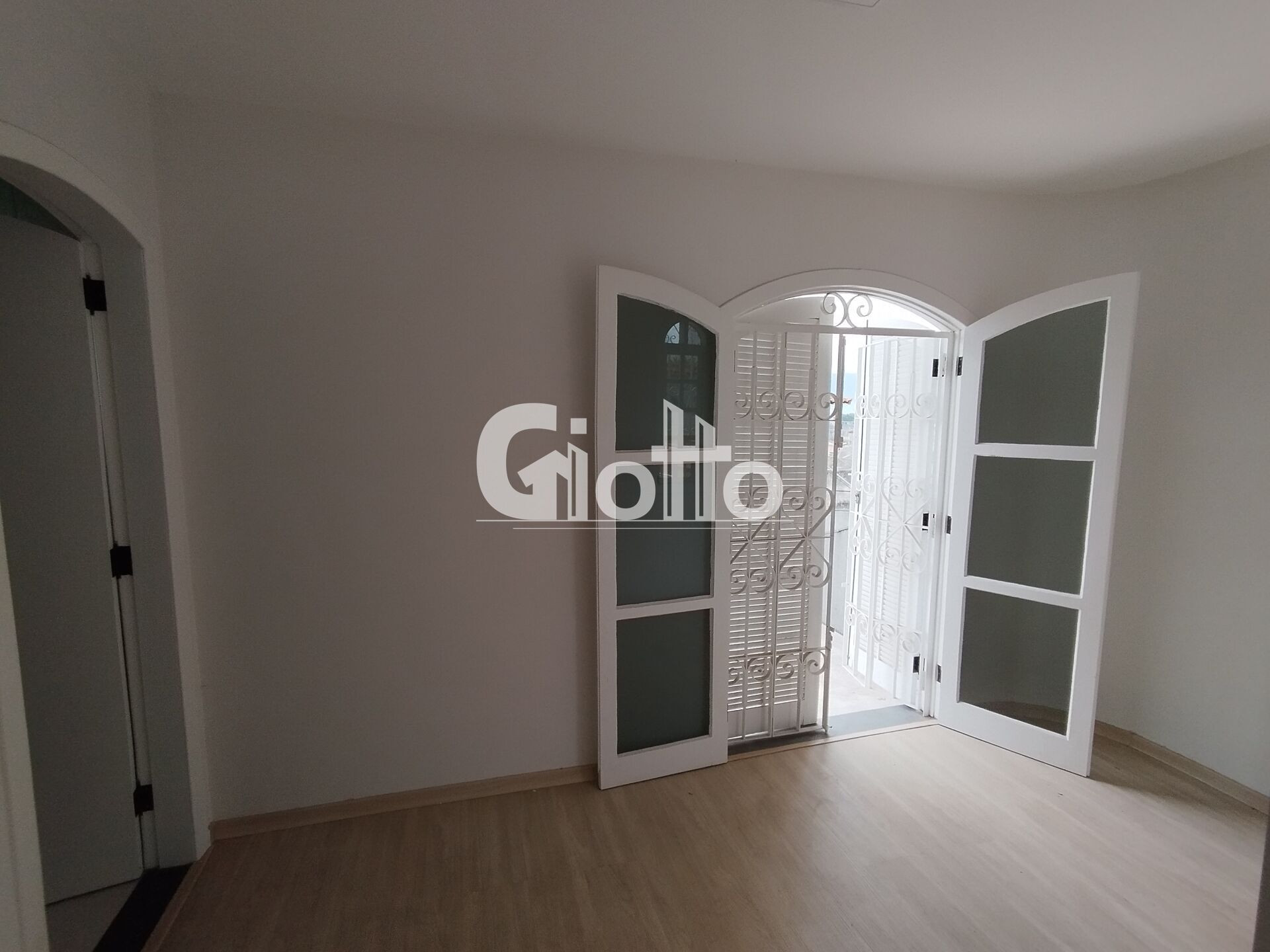 Imagem Sobrado com 3 Quartos à Venda, 132 m² em Centro - Mogi Das Cruzes
