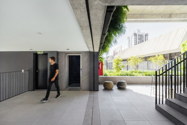 Imagem Imóvel com 1 Quarto à Venda, 30 m² em Menino Deus - Porto Alegre