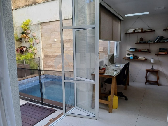Imagem Apartamento com 2 Quartos à Venda, 165 m² em Chácara Das Pedras - Porto Alegre Imagem Apartamento com 2 Quartos à Venda, 165 m² em Chácara Das Pedras - Porto Alegre