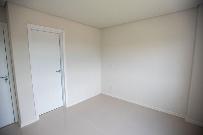 Imagem Apartamento com 2 Quartos à Venda, 70 m² em Jardim California - Irati Imagem Apartamento com 2 Quartos à Venda, 70 m² em Jardim California - Irati