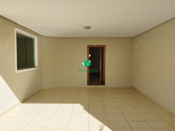 Imagem Casa com 4 Quartos para Alugar, 1 m² em Vila Guilhermina - Montes Claros Imagem Casa com 4 Quartos para Alugar, 1 m² em Vila Guilhermina - Montes Claros