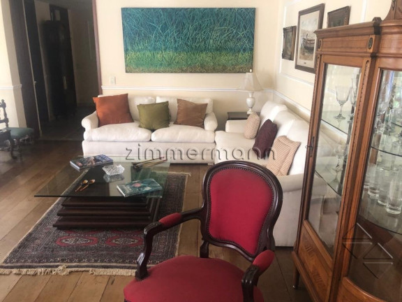 Imagem Casa com 5 Quartos à Venda, 725 m² em Jardim Guedala - São Paulo