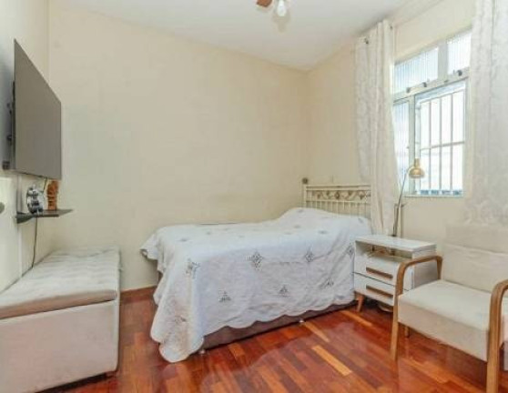 Imagem Imóvel com 3 Quartos à Venda, 180 m² em R$550.000,00 // Minaslândia (p Maio) - Belo Horizonte Imagem Imóvel com 3 Quartos à Venda, 180 m² em R$550.000,00 // Minaslândia (p Maio) - Belo Horizonte