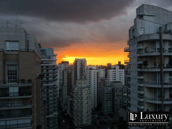 Imagem Apartamento com 3 Quartos para Alugar, 157 m² em Vila Nova Conceição - São Paulo Imagem Apartamento com 3 Quartos para Alugar, 157 m² em Vila Nova Conceição - São Paulo